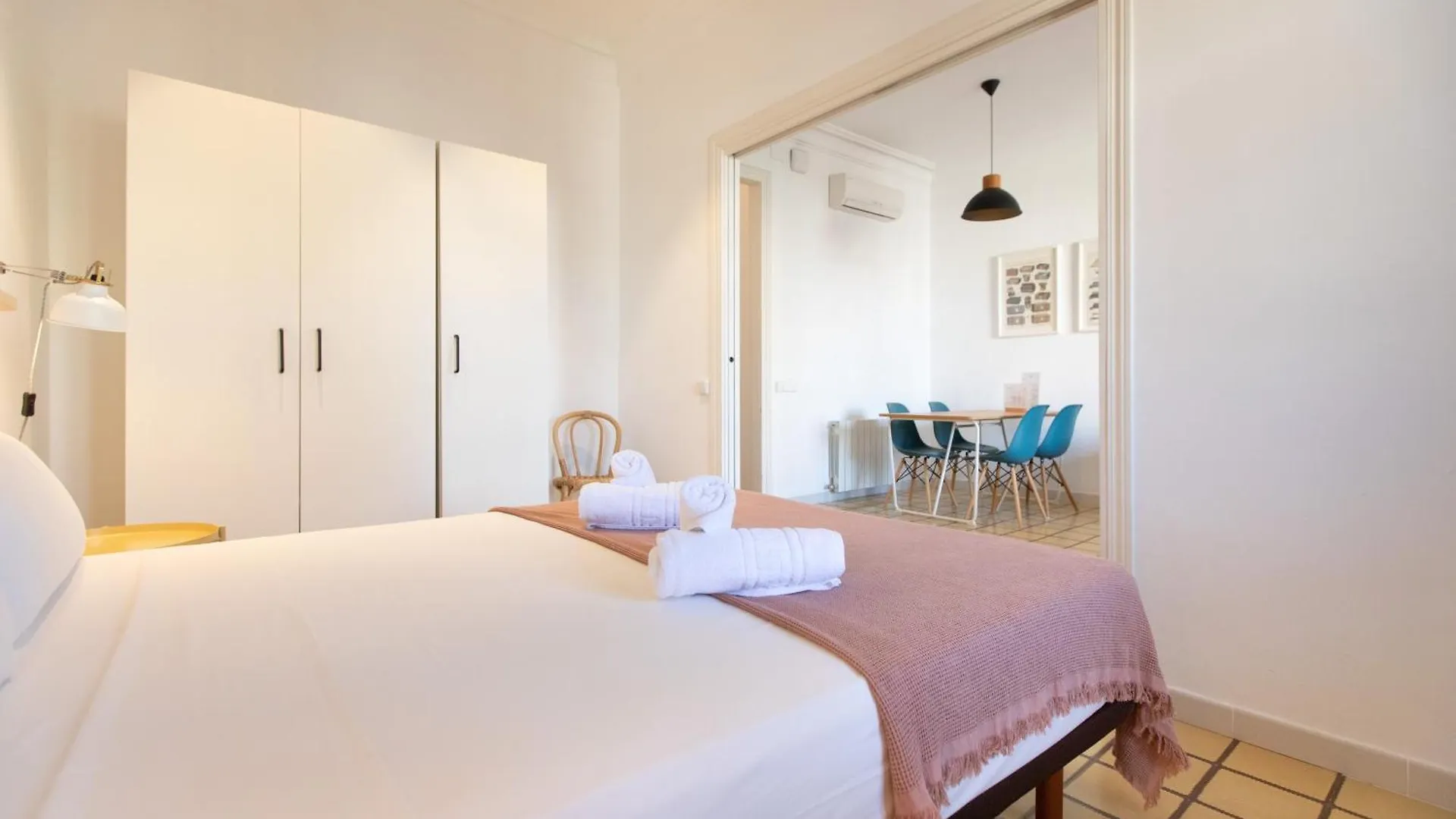Eg42B - Modernista Apartamento En El Centro De 바르셀로나 아파트